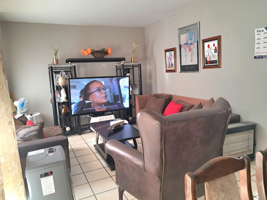 2 Bedroom Property for Sale in Sasolburg Ext 2 Free State